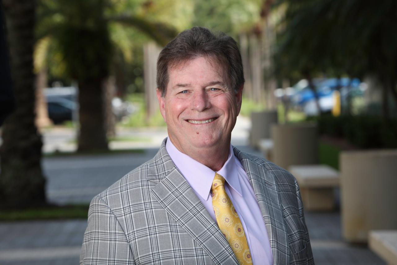 frank winston crum insurance terbaru