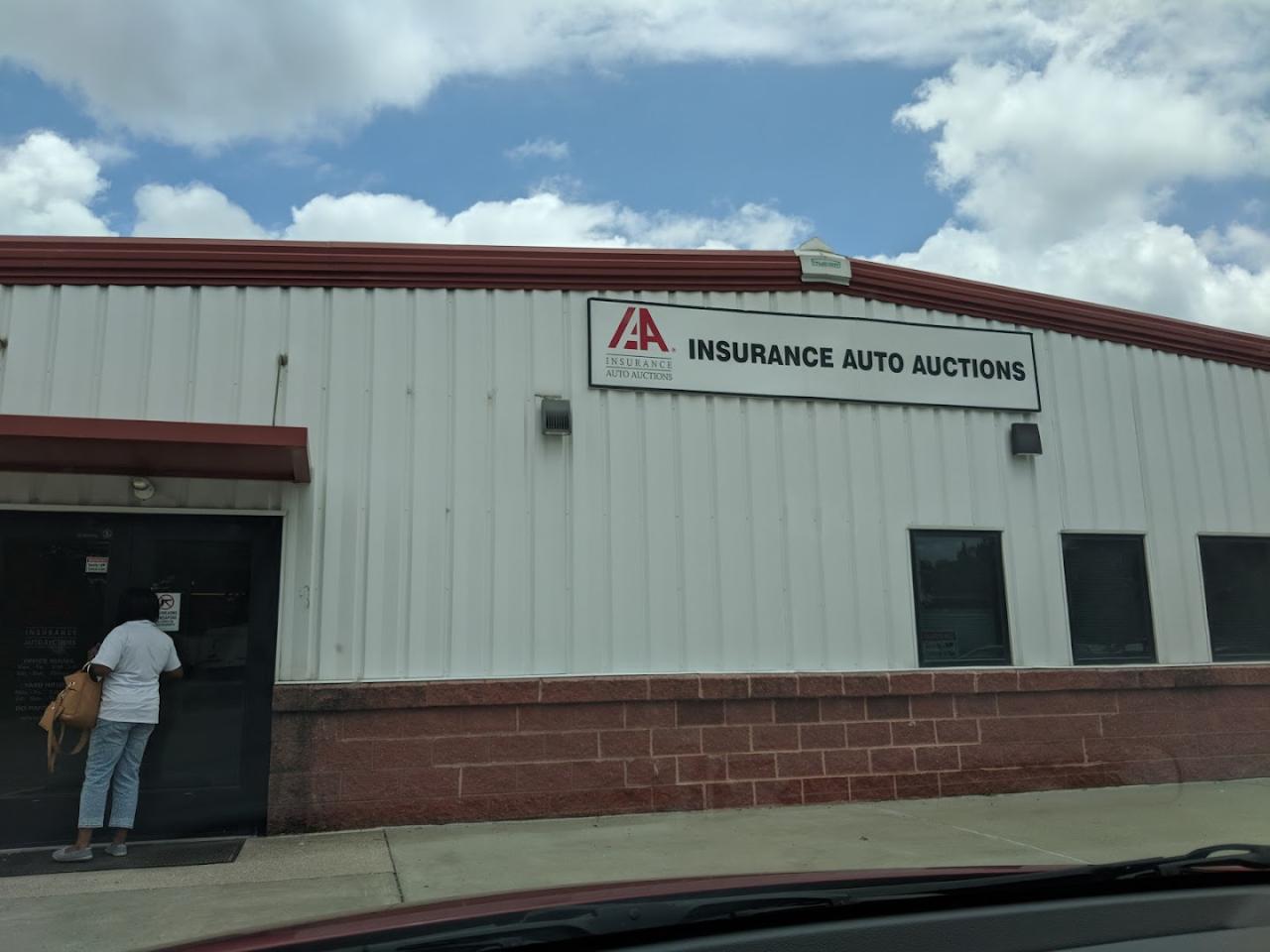 auction auto iaa insurance cars