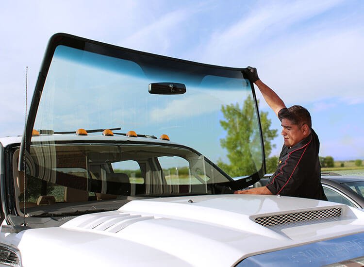 should i use insurance to replace windshield terbaru