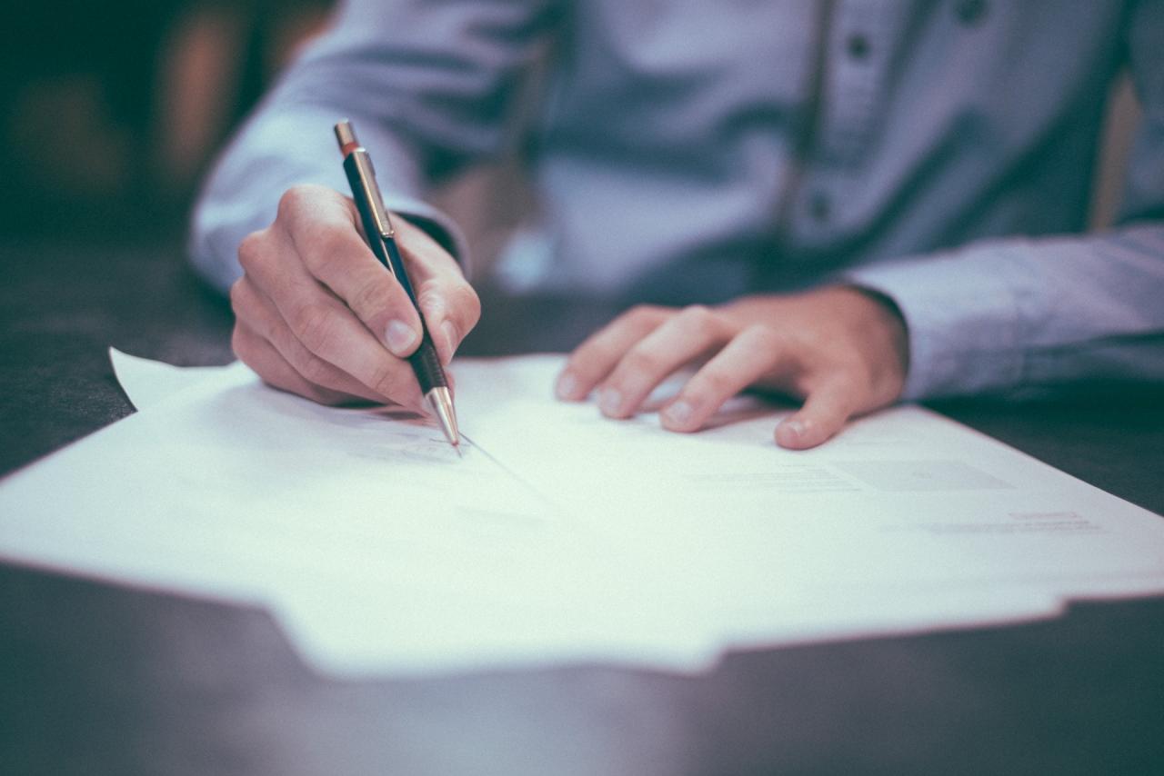 if an insured dies during the grace period