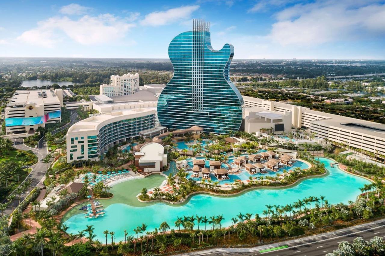 uptown pokies casino login