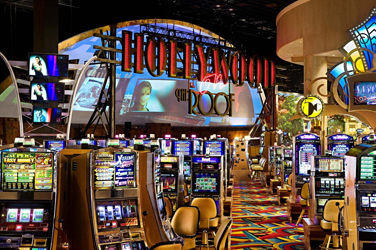 uptown pokies casino login