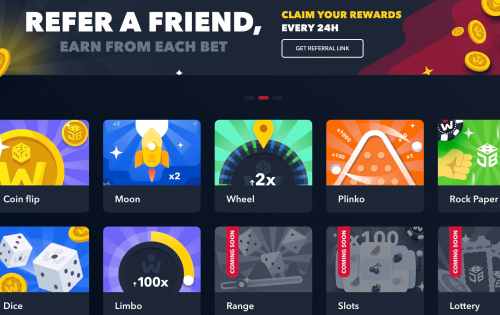 play Holiday slots